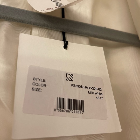 Designer brand- Giuseppe di morabito feather wool blazer(NEW) - Picture 10 of 13